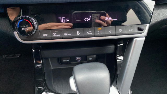 Used 2023 Kia Seltos S AWD/4WD image 21