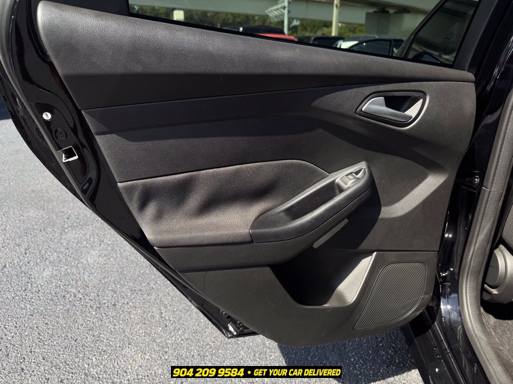 Used 2017 Ford Focus ST FWD image 16