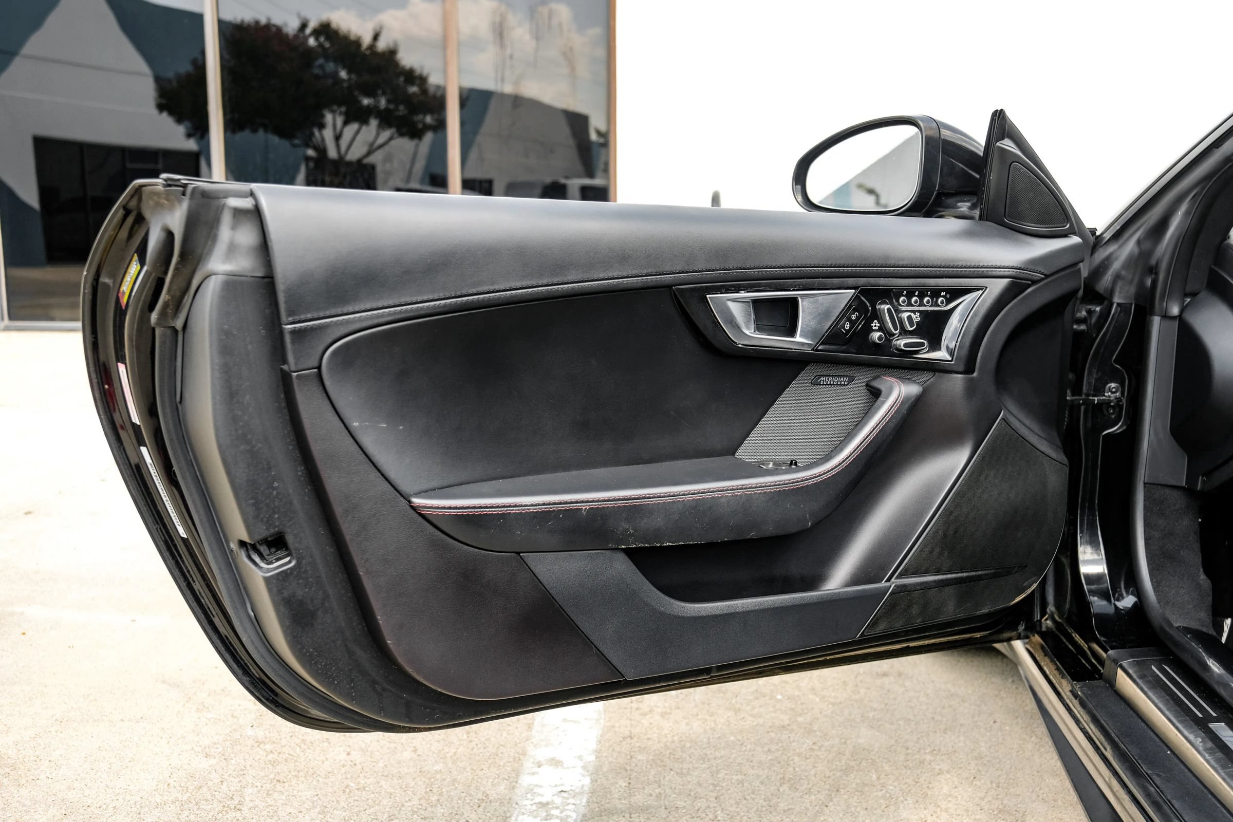 Used 2014 Jaguar F-TYPE S RWD image 40