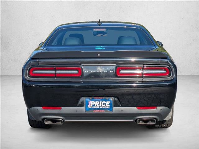 Used 2016 Dodge Challenger R/T Scat Pack w/ Leather Interior Group RWD image 7