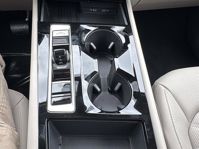 New 2026 Volkswagen Atlas SE image 25