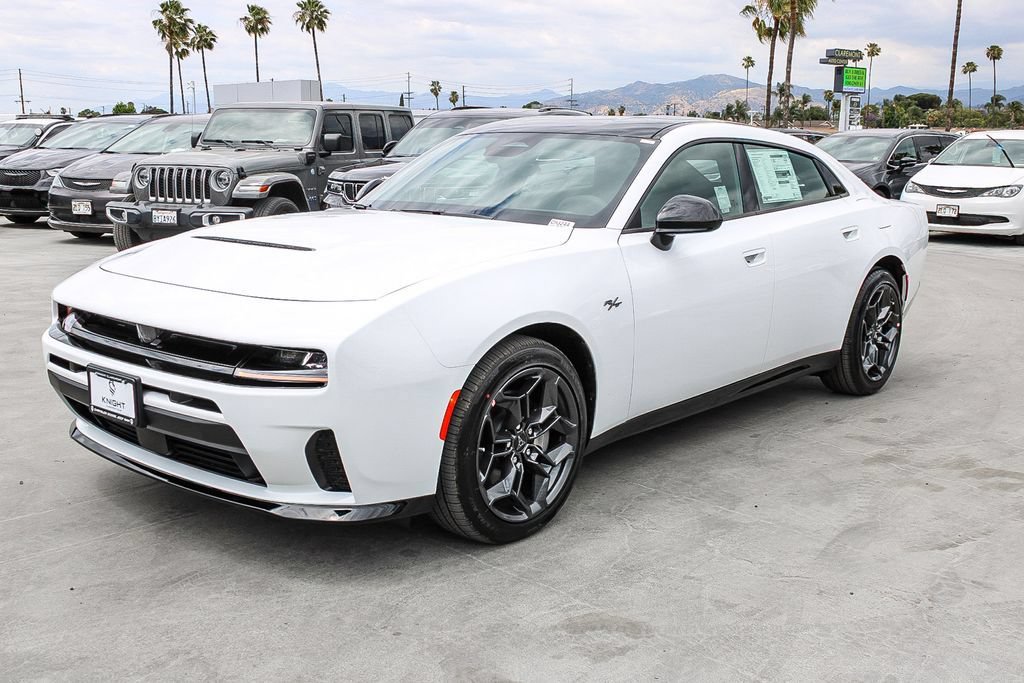 New 2026 Dodge Charger R/T w/ Blacktop Package AWD/4WD image 4