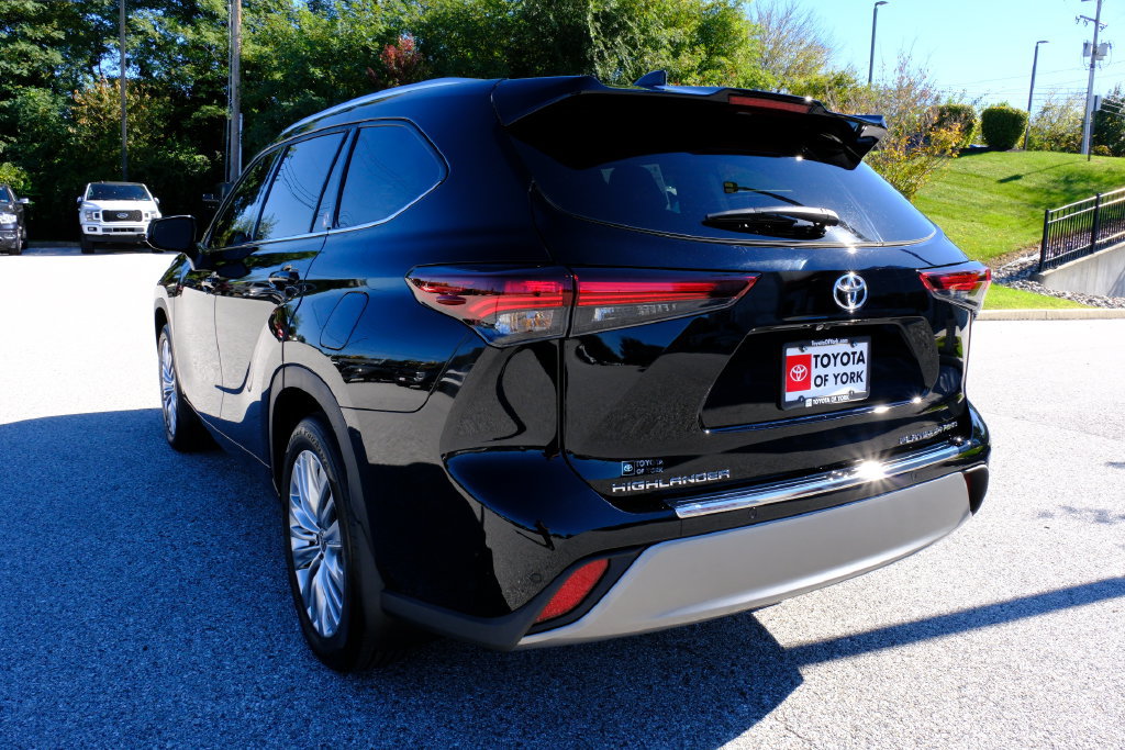 New 2026 Toyota Highlander Platinum AWD/4WD image 5