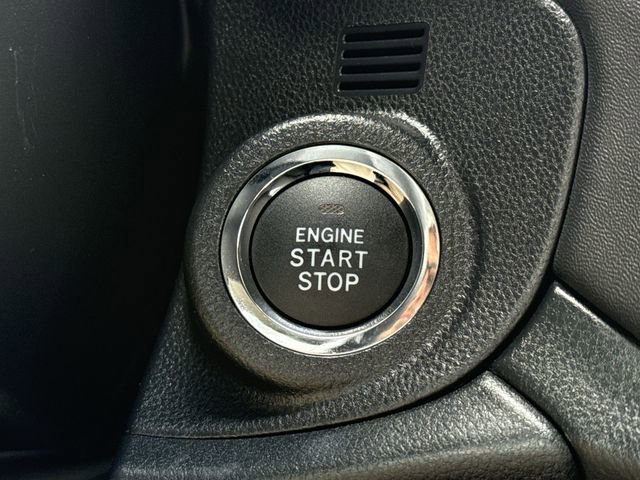 Used 2025 Subaru Outback Premium image 27