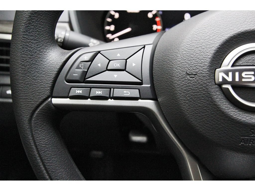 New 2026 Nissan Altima 2.5 SV FWD image 15
