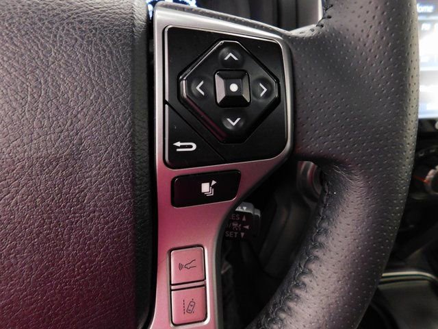 Used 2021 Toyota 4Runner SR5 Premium image 39