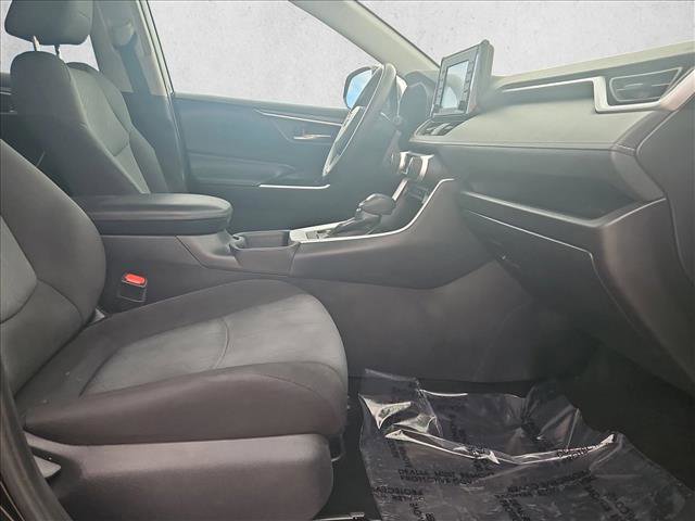 Used 2021 Toyota RAV4 XLE image 21