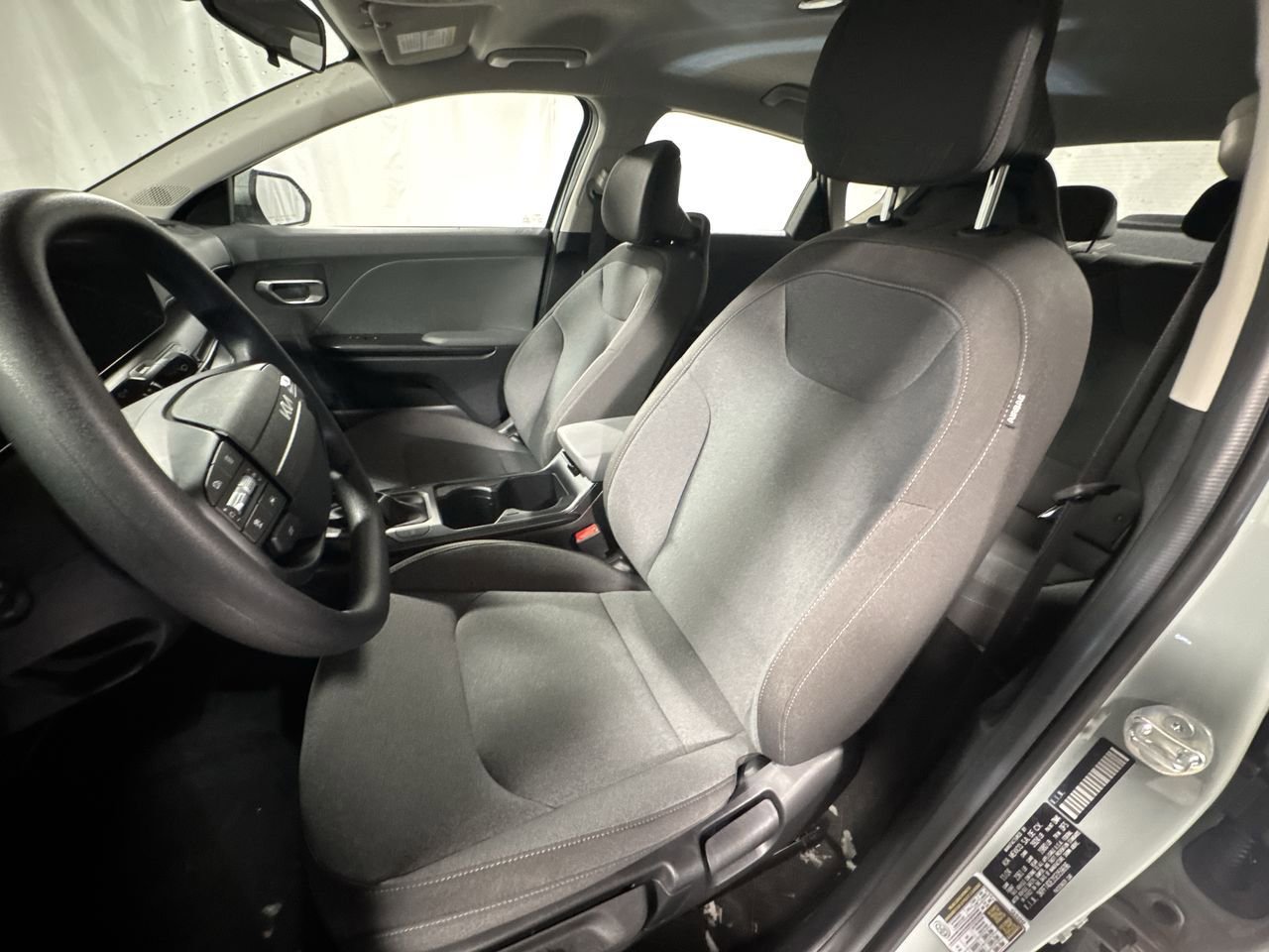 New 2025 Kia K4 LXS image 13