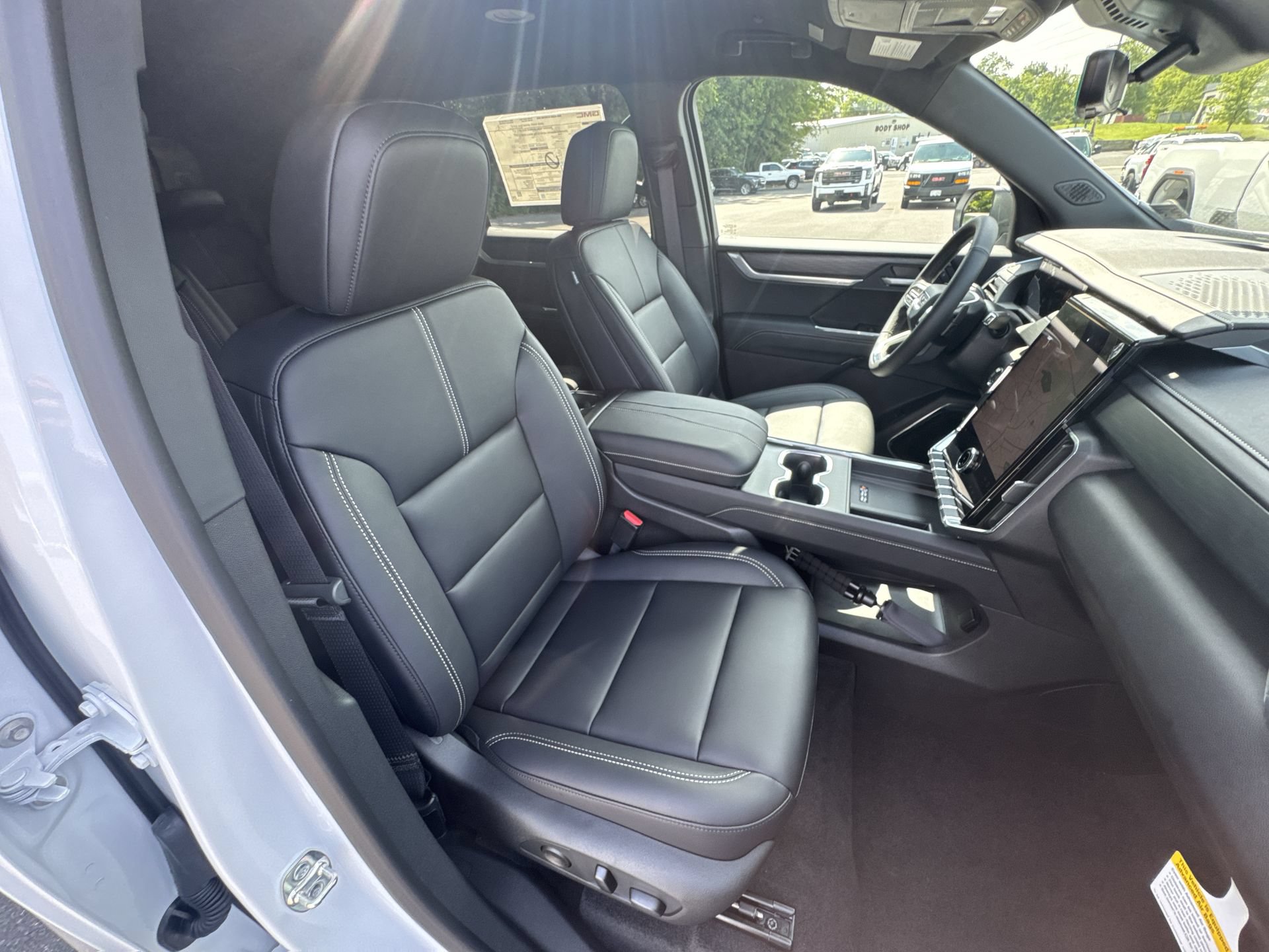 New 2026 GMC Acadia Elevation w/ Elevation Premium Package AWD/4WD image 26