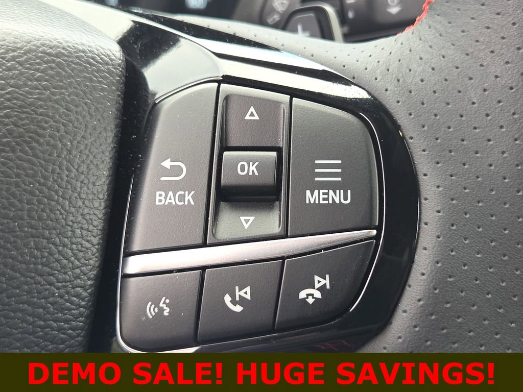 Used 2025 Ford Explorer ST image 23