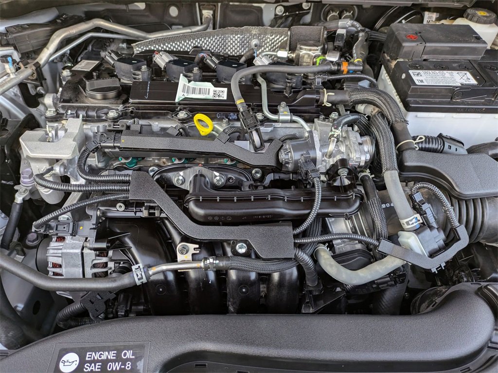 Used 2025 Toyota Corolla Cross LE image 34