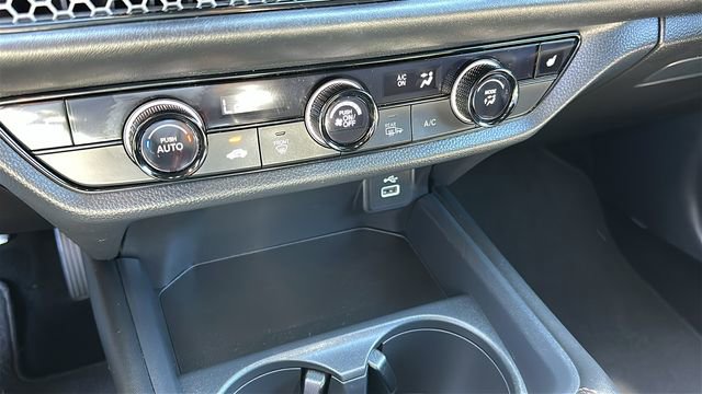 Used 2025 Honda HR-V Sport image 17