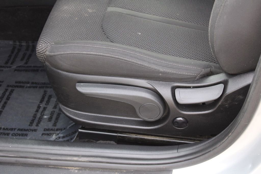 Used 2020 Kia Optima LX image 15