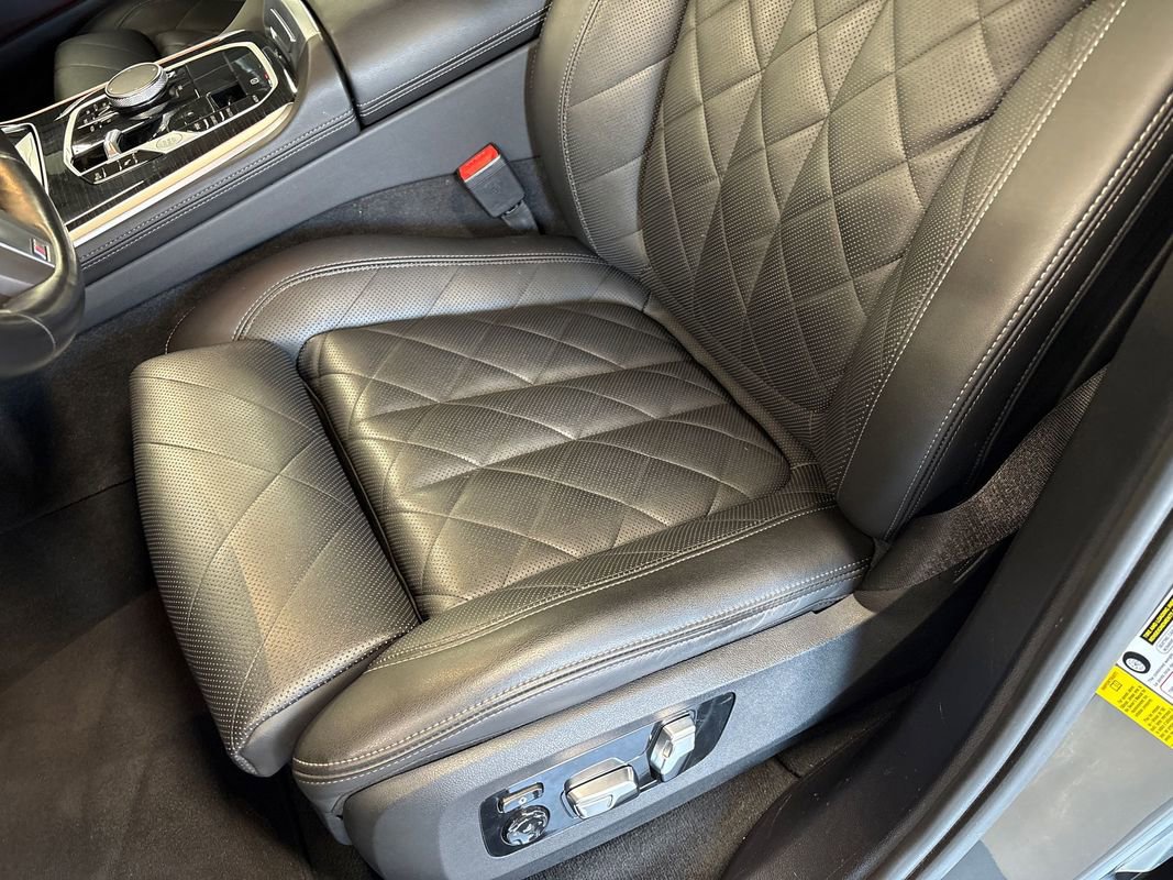 Used 2024 BMW X5 sDrive40i w/ M Sport Package image 31