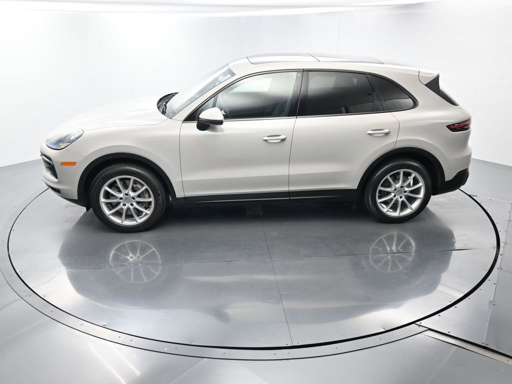 Used 2021 Porsche Cayenne image 32