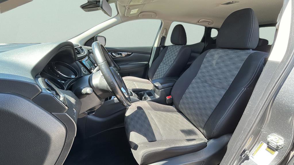 Used 2019 Nissan Rogue Sport SV w/ All-Weather Package image 14