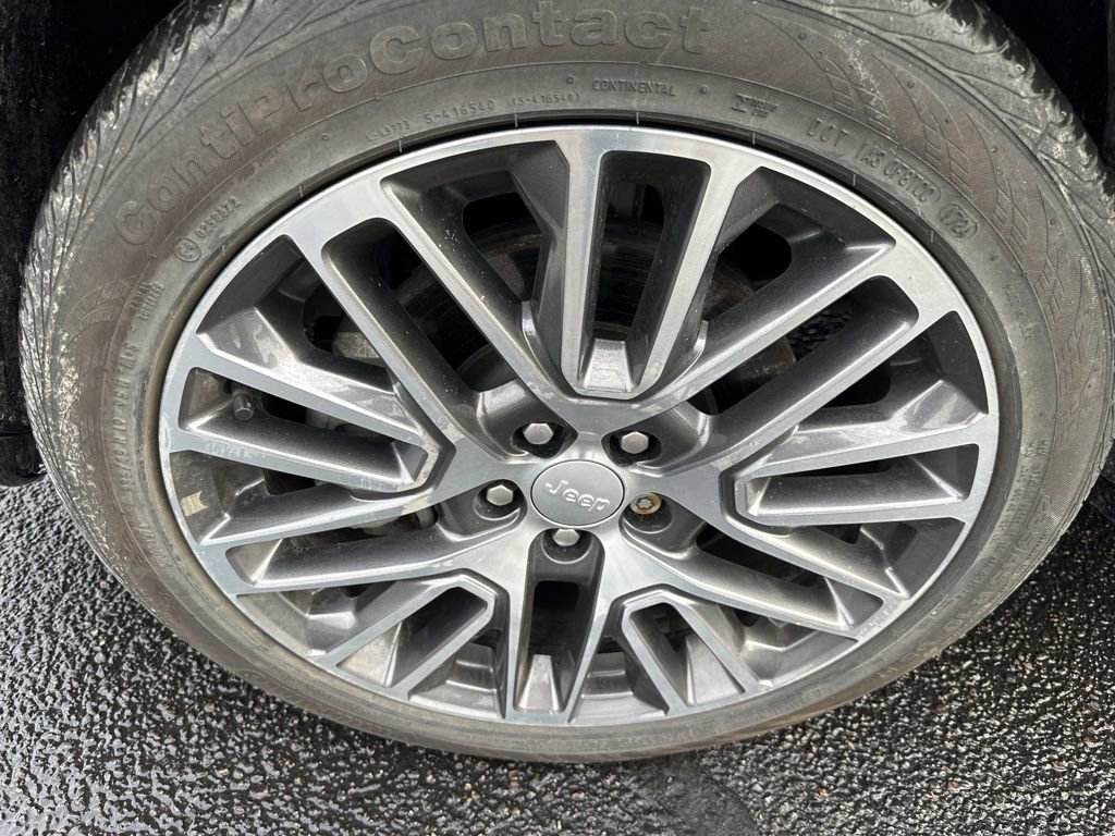 Used 2023 Jeep Compass Limited w/ Elite Group image 4