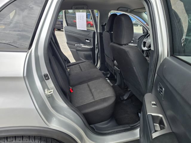 Used 2020 Mitsubishi Outlander Sport SE image 12