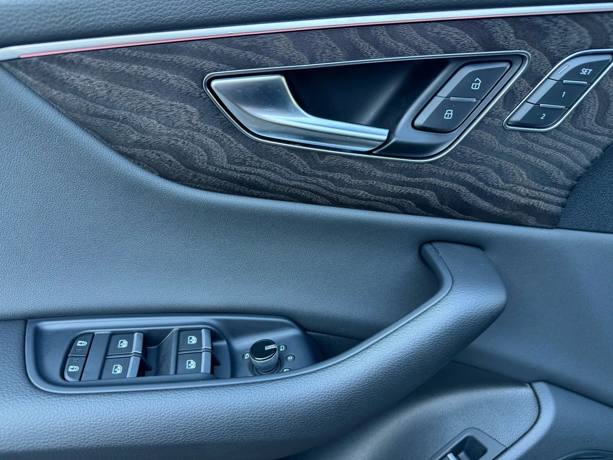 Used 2022 Audi Q8 Premium Plus w/ Premium Plus Package image 41