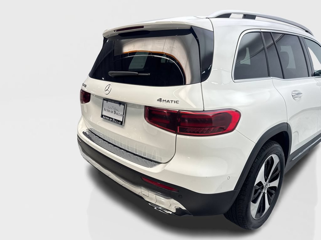Used 2025 Mercedes-Benz GLB 250 4MATIC image 18