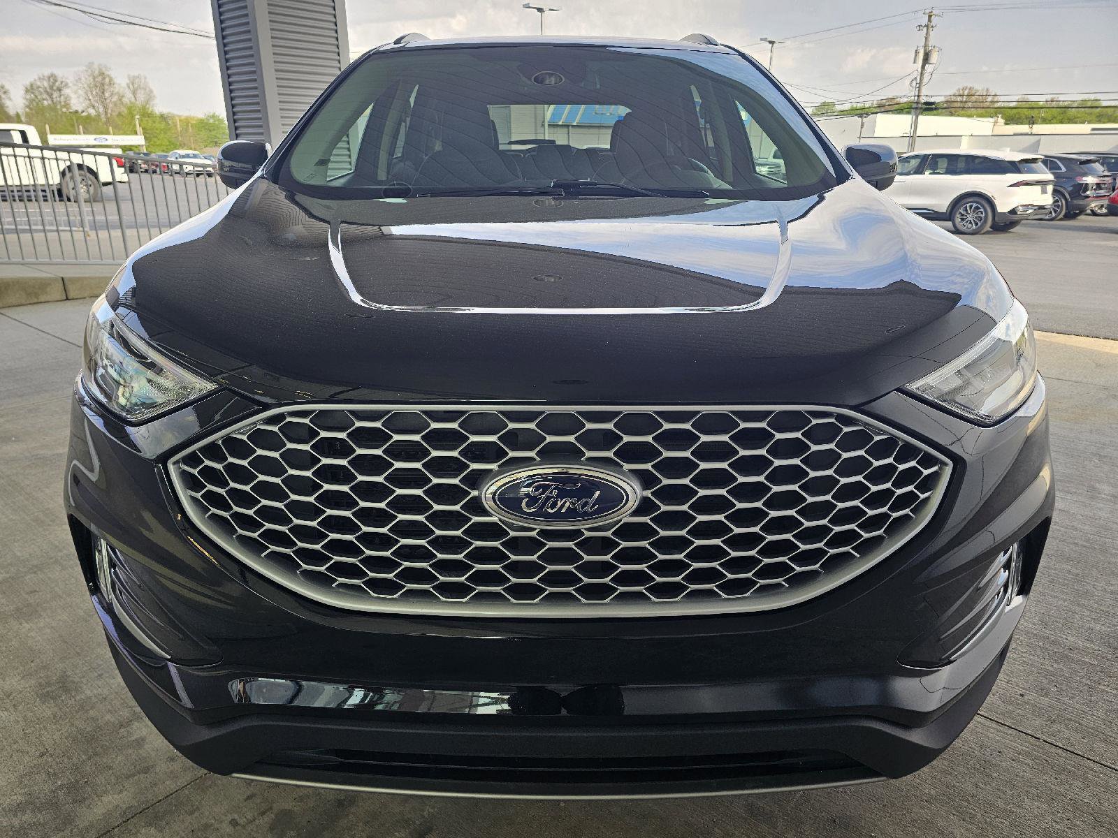 Used 2023 Ford Edge SEL w/ Convenience Package AWD/4WD image 8