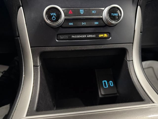 Used 2023 Ford Edge SEL AWD/4WD image 33
