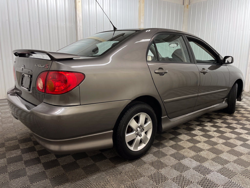 Used 2004 Toyota Corolla CE FWD image 12