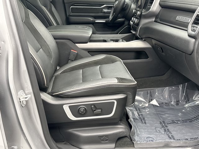 Used 2021 RAM 1500 Laramie AWD/4WD image 17