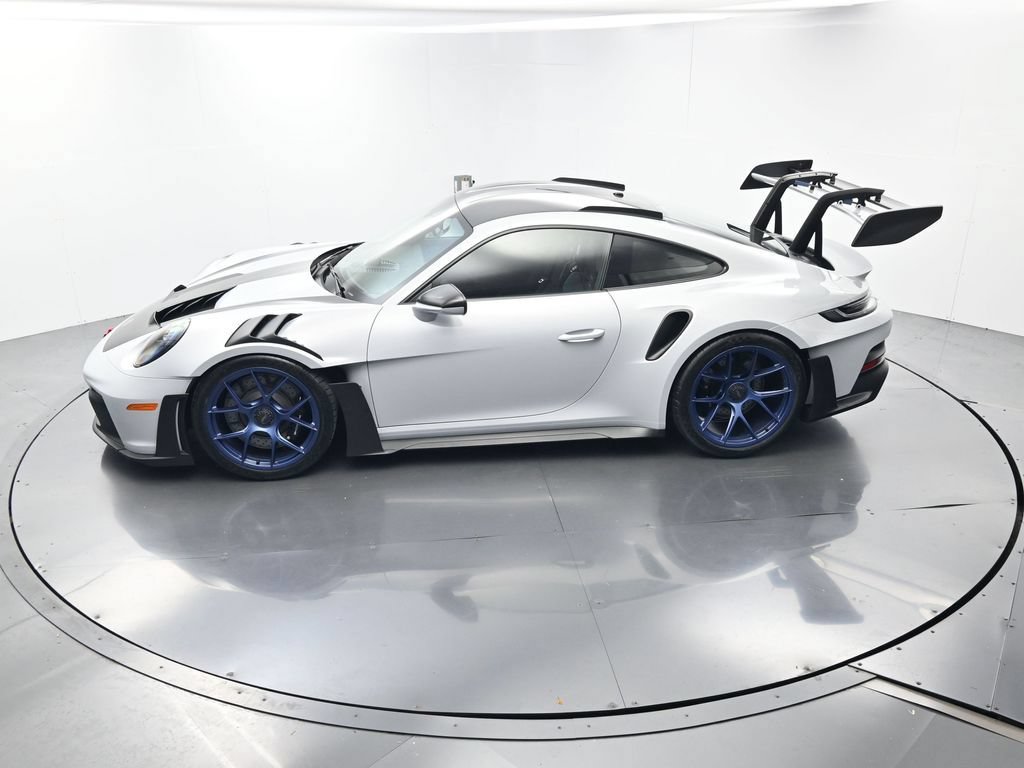 Certified 2025 Porsche 911 GT3 RS RWD image 39