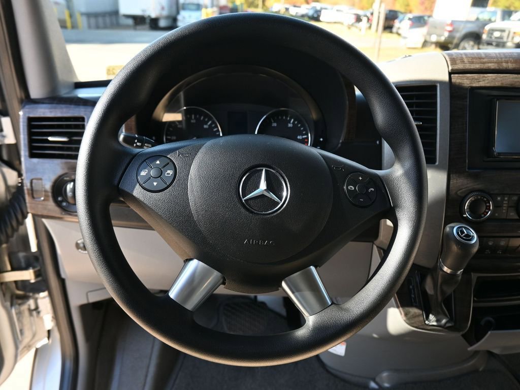 Used 2014 Mercedes-Benz Sprinter 3500 image 8