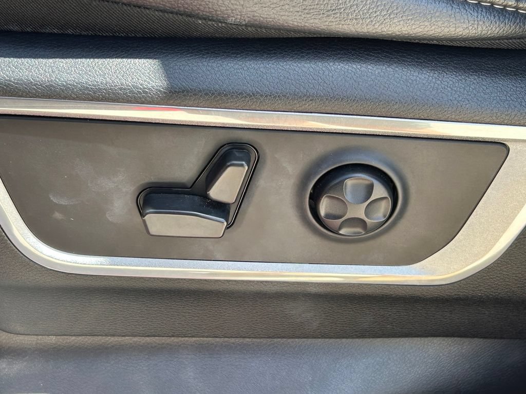 Used 2021 RAM 1500 Laramie RWD image 23