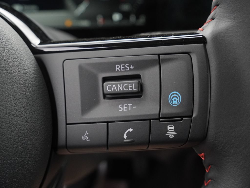 New 2026 Nissan Kicks SR FWD image 13