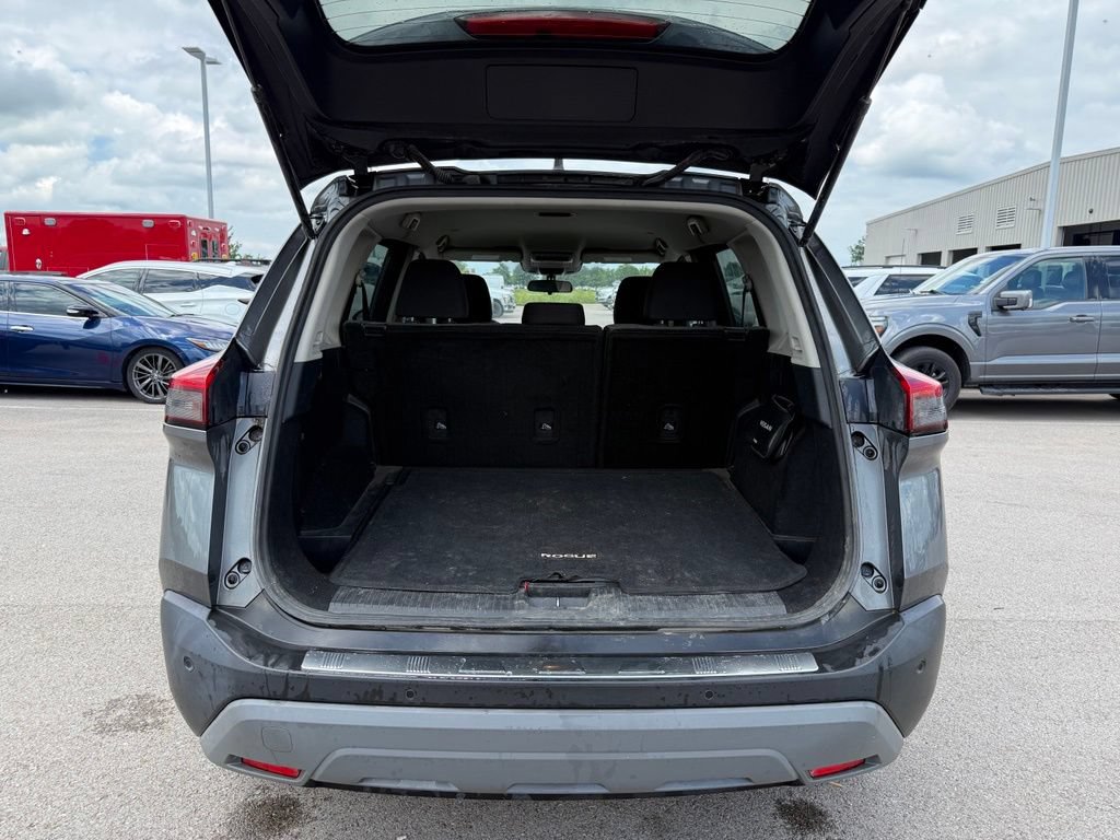 Used 2022 Nissan Rogue SV FWD image 19