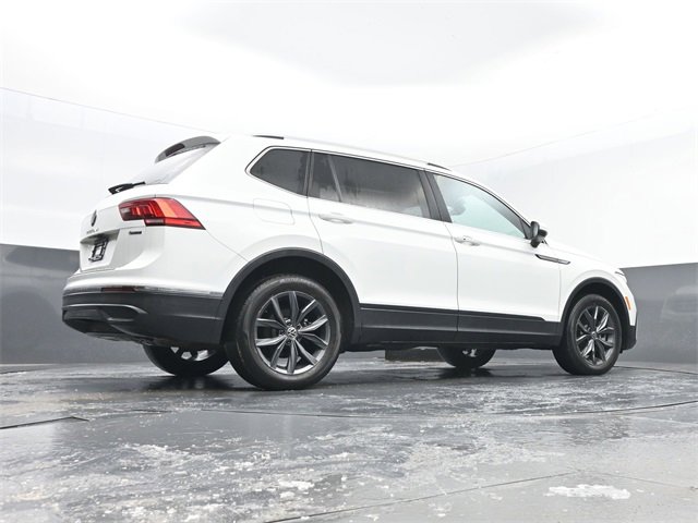 Used 2022 Volkswagen Tiguan SE image 24