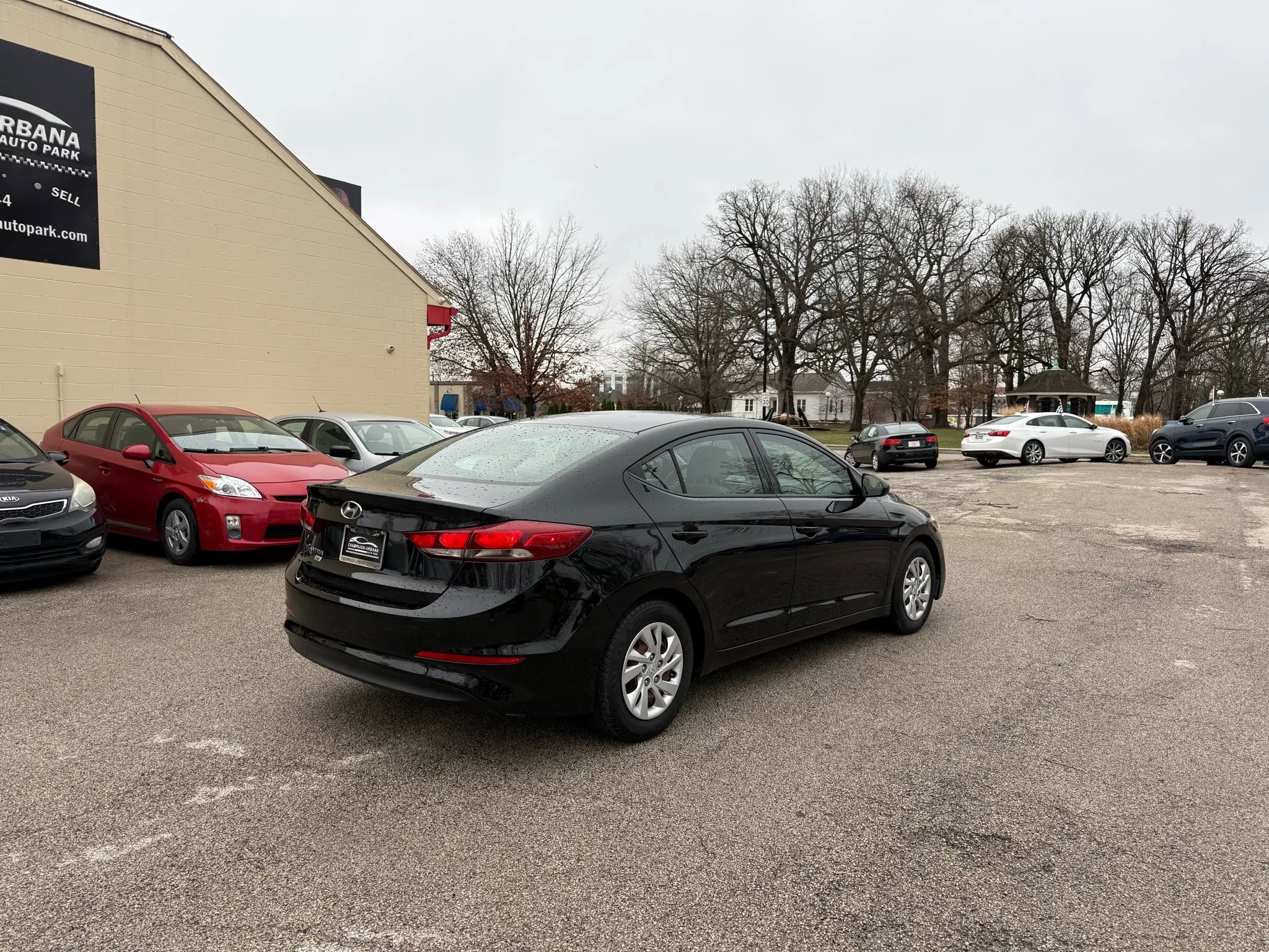 Used 2018 Hyundai Elantra SE image 7