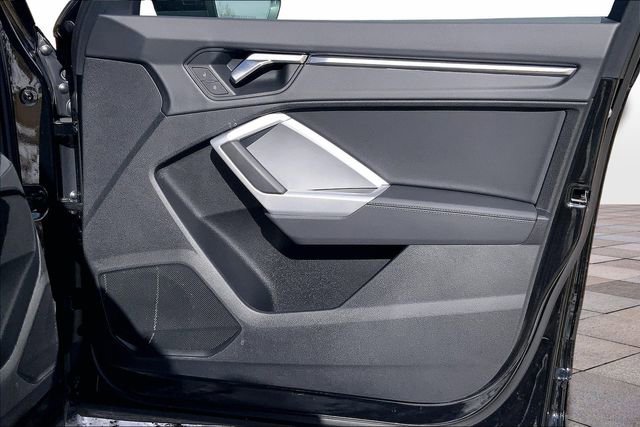 Certified 2025 Audi Q3 2.0T Premium w/ Convenience Package image 27