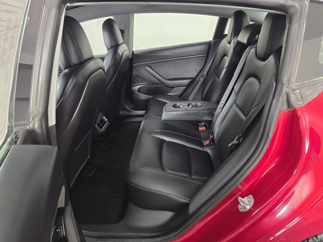 Used 2020 Tesla Model 3 Long Range image 17