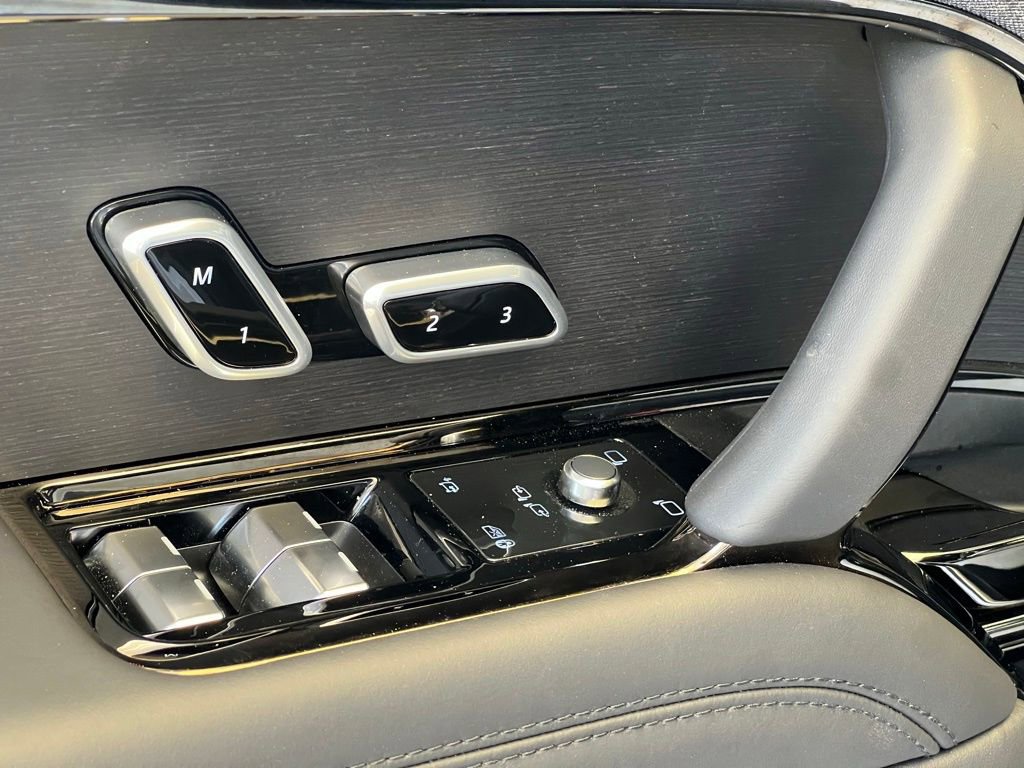 Used 2025 Land Rover Range Rover Sport Dynamic SE AWD/4WD image 11