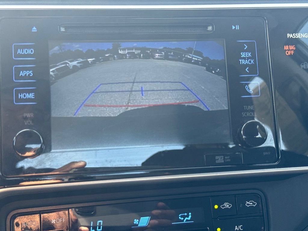 Used 2017 Toyota Corolla XLE w/ Carpet Mat Package (TMS) FWD image 12