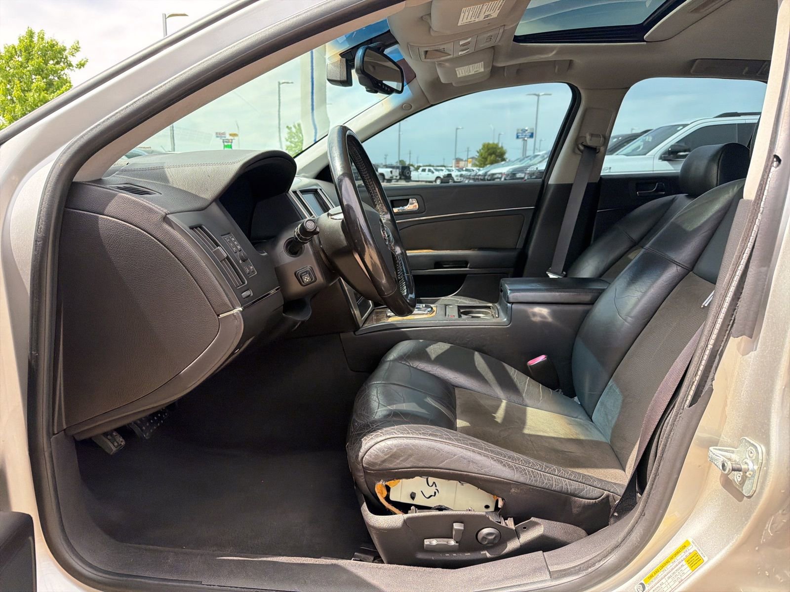 Used 2006 Cadillac STS V image 11