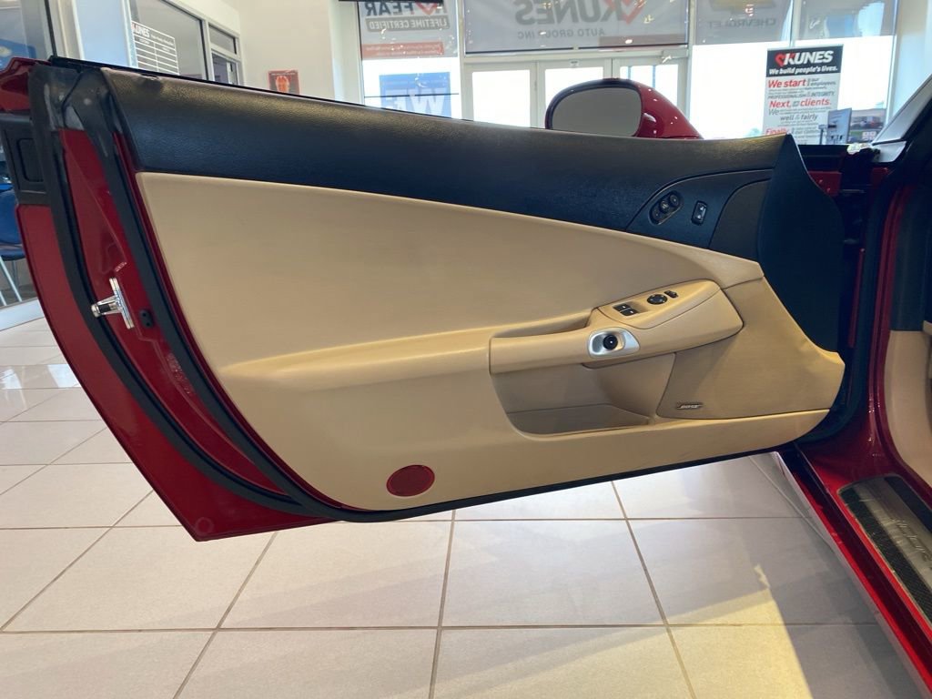 Used 2009 Chevrolet Corvette Coupe w/ Preferred Equipment Group image 17