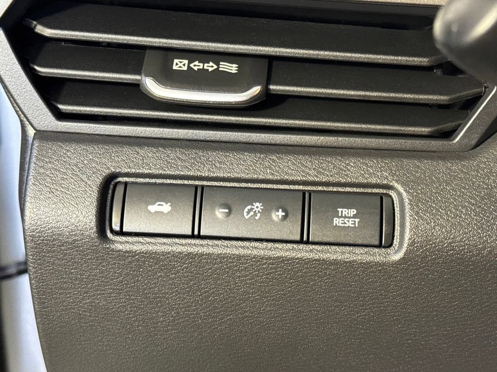 Used 2024 Nissan Altima 2.5 S FWD image 21