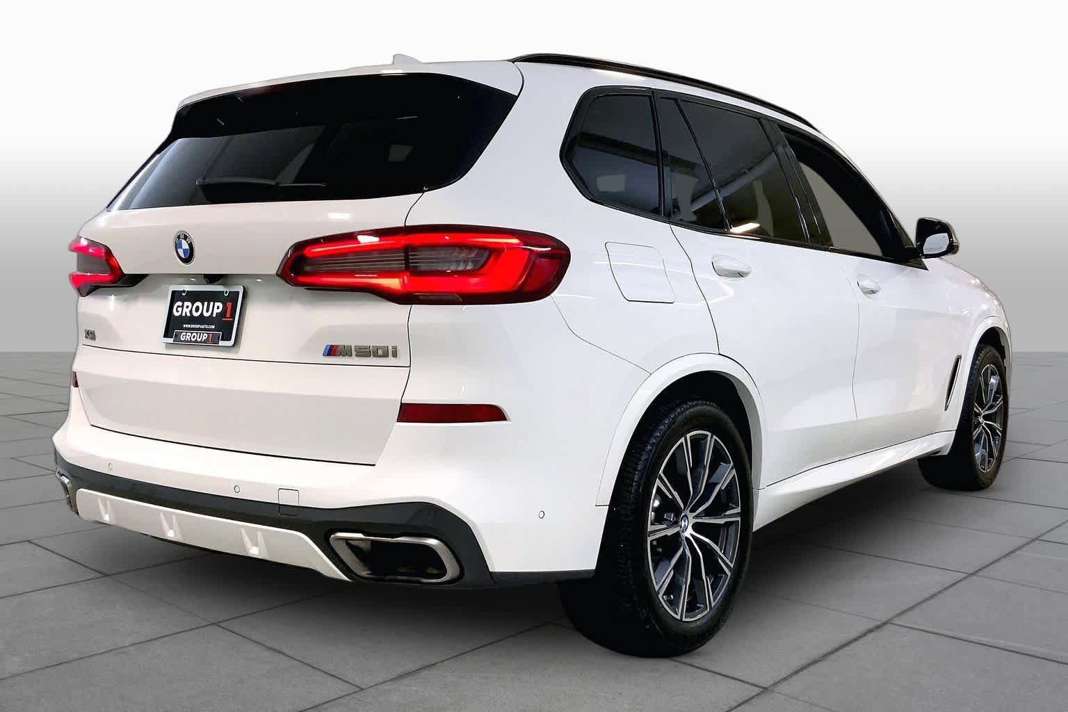 Used 2020 BMW X5 M50i w/ Executive Package AWD/4WD image 12