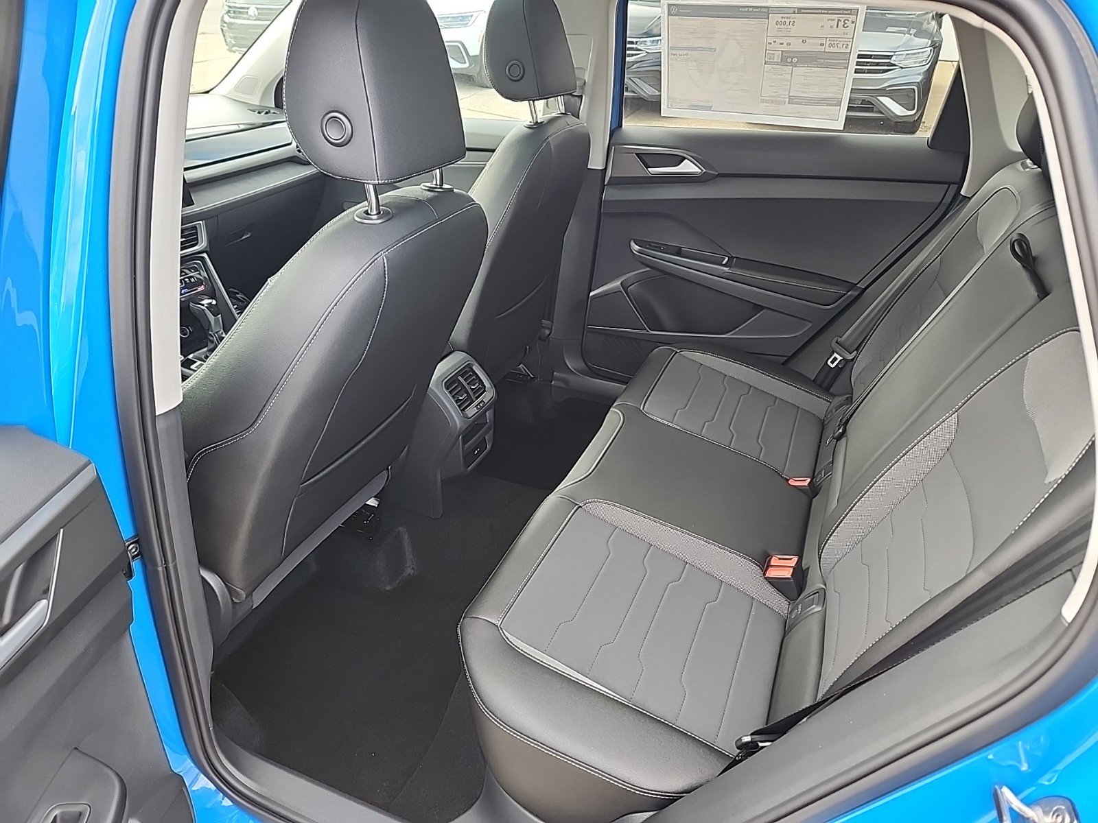 New 2025 Volkswagen Taos SE image 12