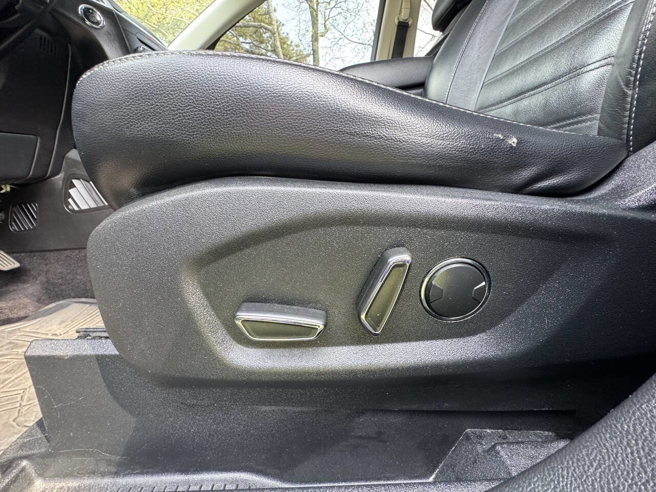 Used 2015 Ford Edge SEL w/ Equipment Group 201A image 16