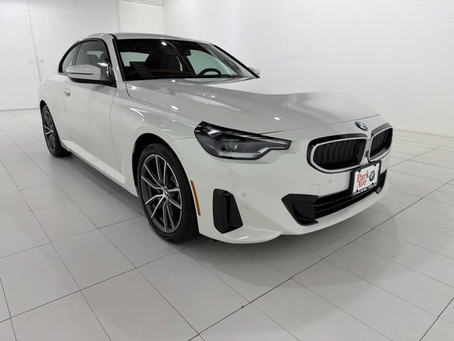 Used 2026 BMW 230i xDrive Coupe w/ Convenience Package AWD/4WD image 7