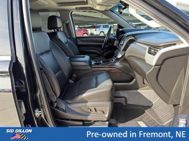 Certified 2018 GMC Yukon XL SLT w/ Premium Edition AWD/4WD image 18