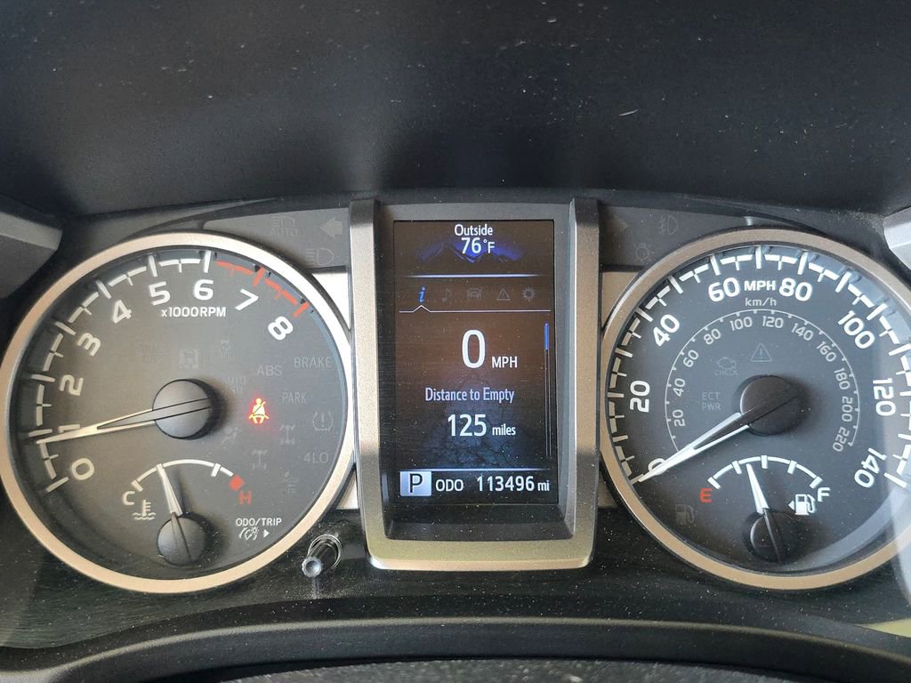 Used 2019 Toyota Tacoma SR5 AWD/4WD image 23