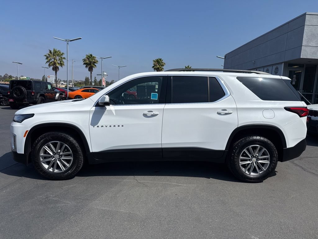 Used 2023 Chevrolet Traverse LT FWD image 4