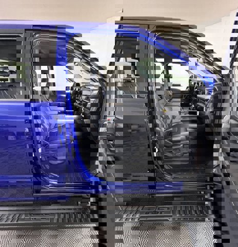 New 2026 Ford F250 Lariat w/ Black Appearance Package image 6